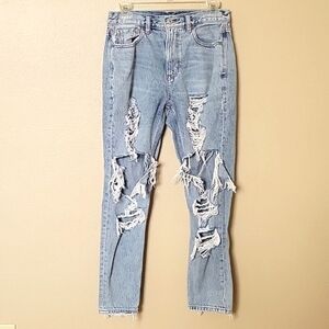 American Eagle Light Wash High Rise Ripped Mom Jeans - Size 4